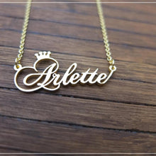 Load image into Gallery viewer, Custom Name Necklace With Crown